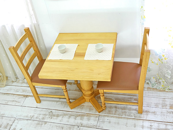 カントリー調カフェテーブルセット