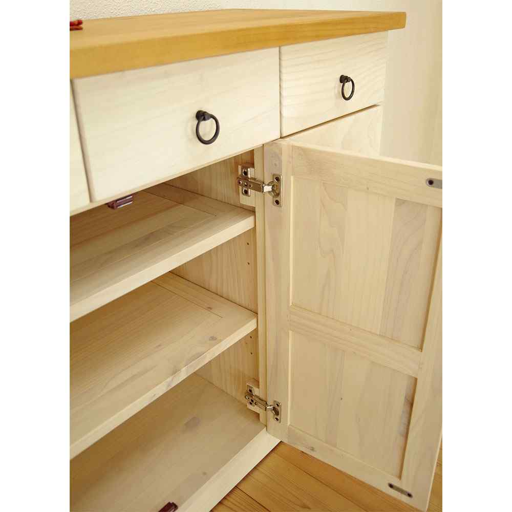 北欧インテリアに合うキャビネット