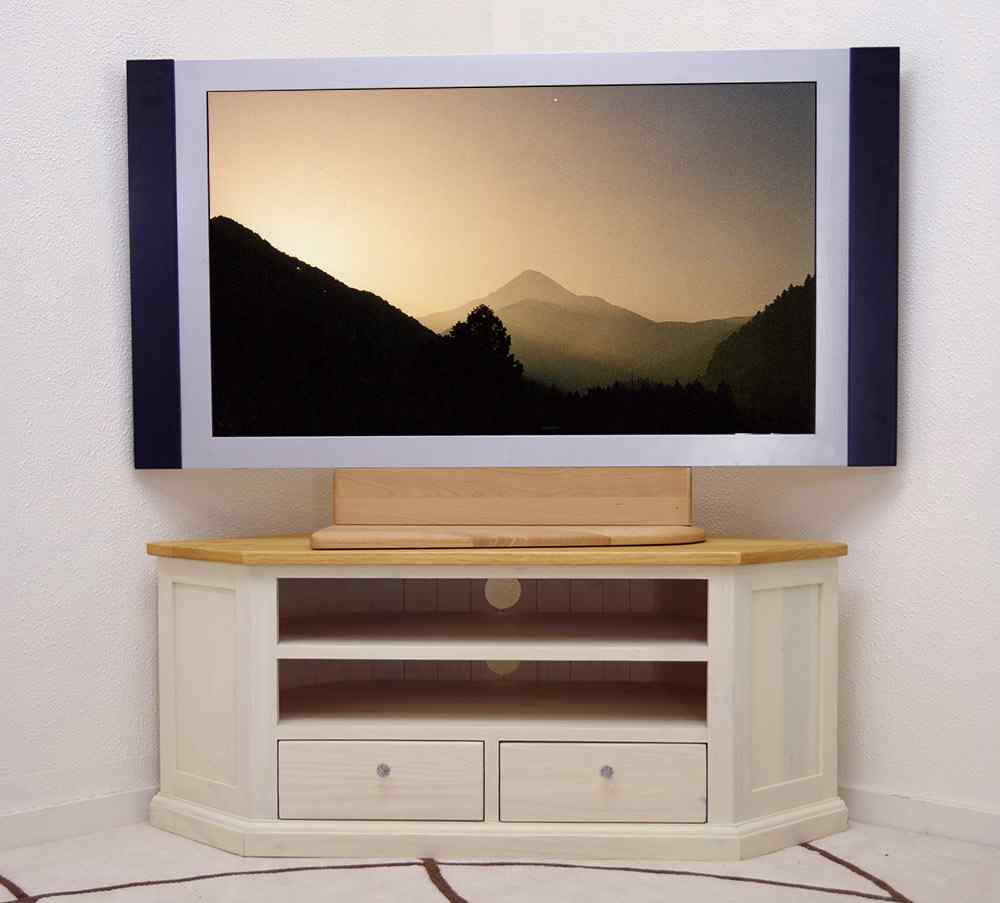 白いフローリングにとてもマッチしたコーナーテレビボード
