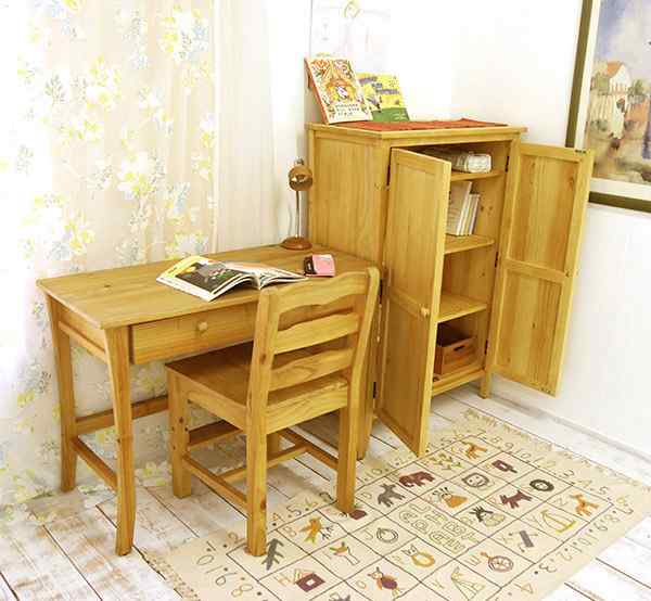 カントリー収納家具