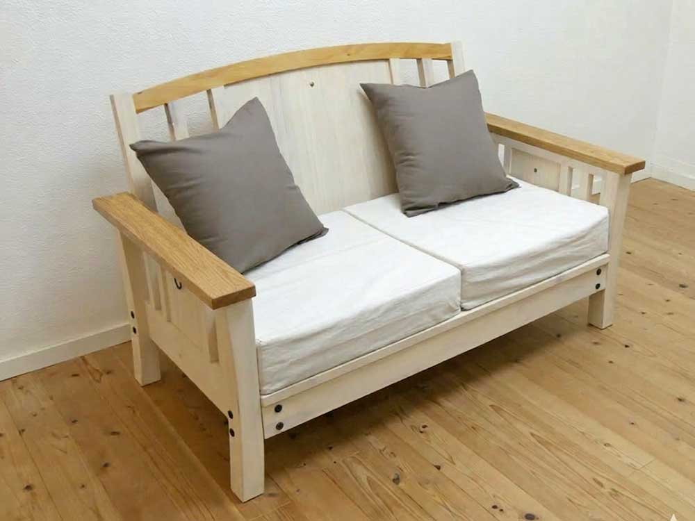 2人掛カントリーソファ幅140cm(ミルキーホワイト色)